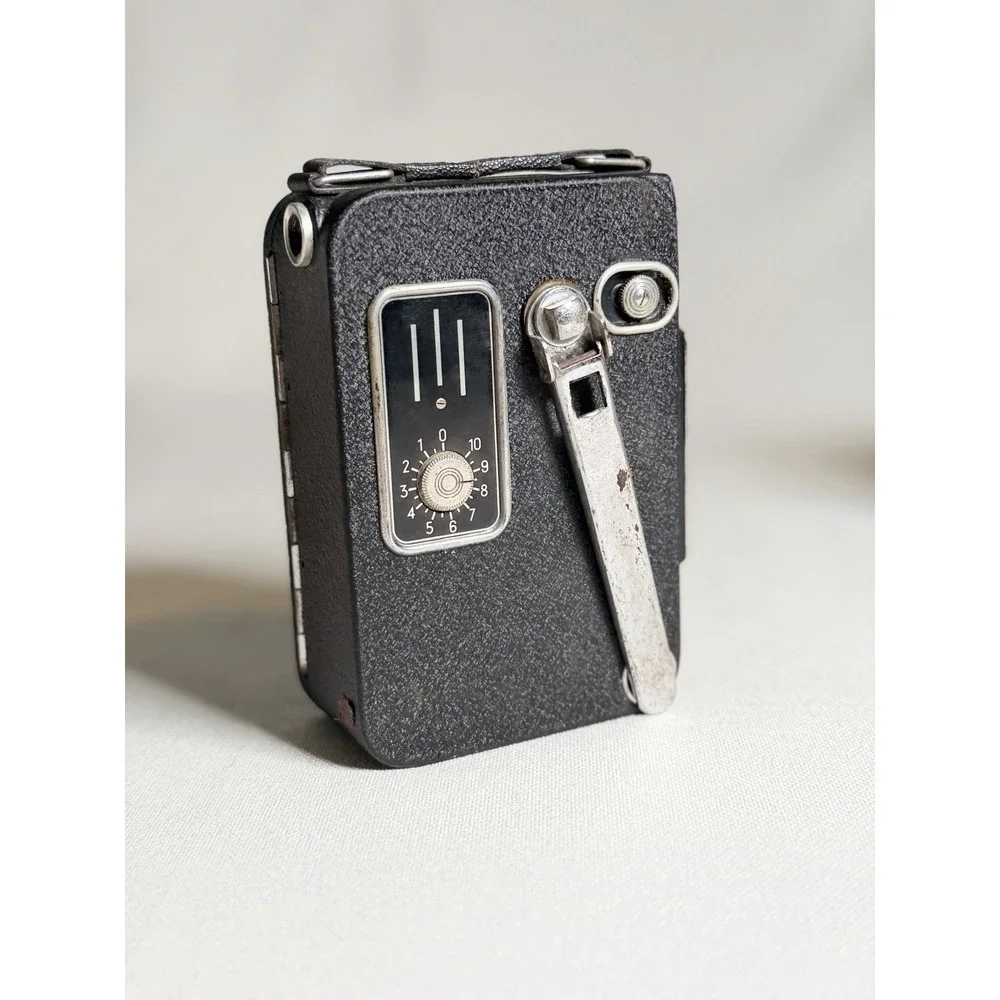 Vtg Agfa Movex 8 Movie Camera - WORKING MOTOR - w/ Case & Agfacolor Cassette